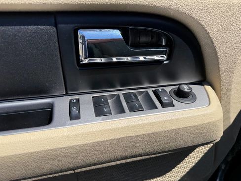 Used 2016 Ford Expedition XL AWD/4WD image 16
