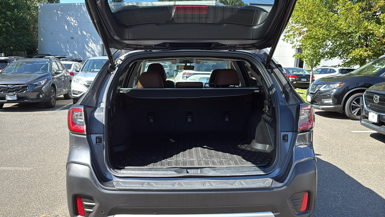 Used 2020 Subaru Outback Touring XT AWD/4WD image 26