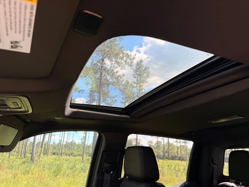 New 2026 GMC Sierra 1500 AT4 w/ Technology Package AWD/4WD image 29