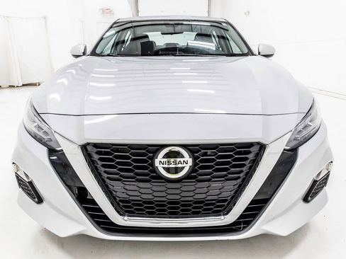 Used 2022 Nissan Altima 2.5 SV image 10