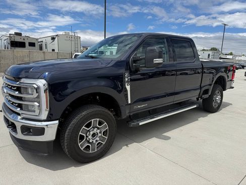 Used 2025 Ford F350 Lariat w/ FX4 Off-Road Package AWD/4WD image 5