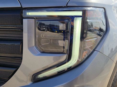 Used 2023 GMC Sierra 1500 Elevation RWD image 10