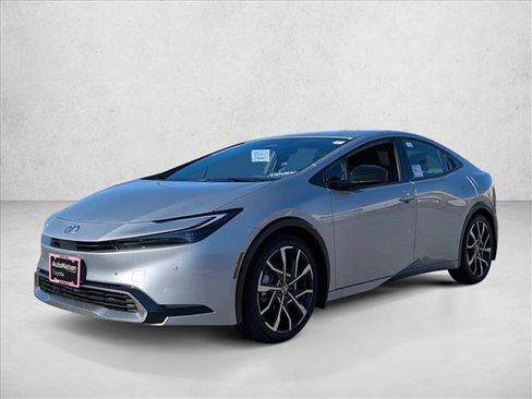 New 2026 Toyota Prius Plug-In Hybrid image 4