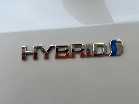 Used 2019 Toyota Highlander XLE AWD/4WD image 4