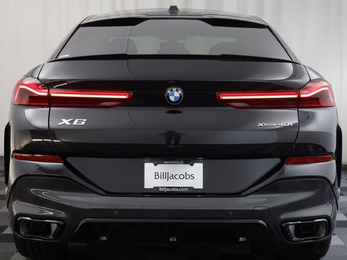 New 2026 BMW X6 xDrive40i w/ Climate Comfort Package image 16