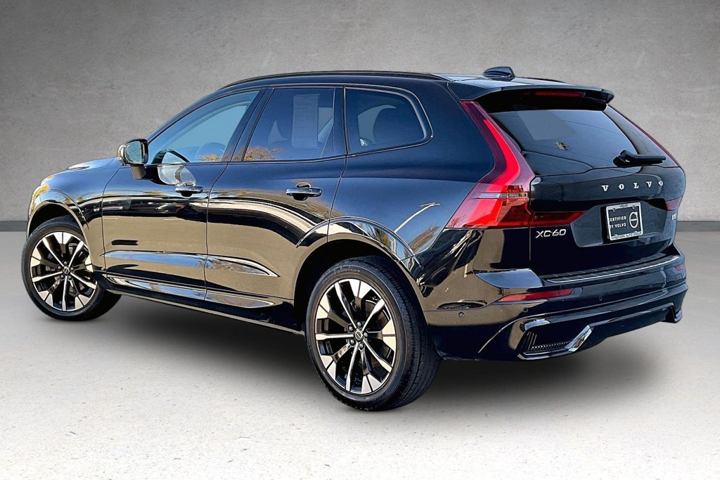 Used 2026 Volvo XC60 B5 Plus w/ Protection Package Premier AWD/4WD image 4