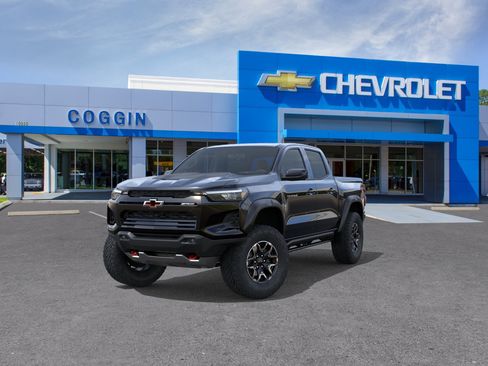 New 2026 Chevrolet Colorado ZR2 w/ Technology Package AWD/4WD image 8