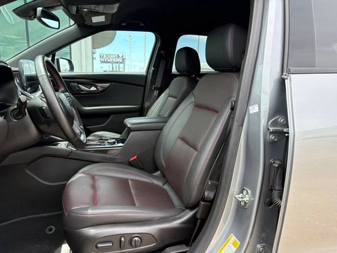 Used 2025 Chevrolet Blazer RS FWD image 12