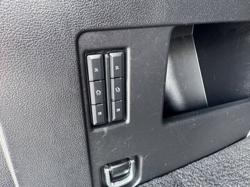 Used 2019 Lincoln Navigator Reserve AWD/4WD image 10