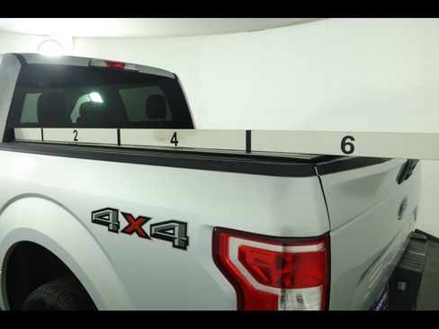 Used 2018 Ford F150 XLT image 9