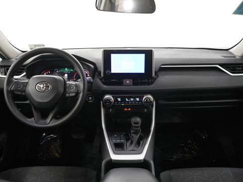 Used 2024 Toyota RAV4 XLE AWD/4WD image 15