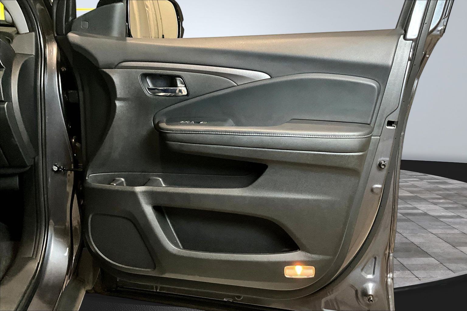 Used 2023 Honda Ridgeline RTL-E image 29