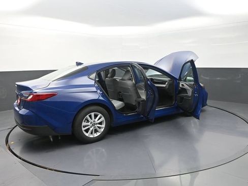 Used 2026 Toyota Camry LE w/ Convenience Package FWD image 45