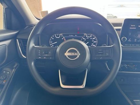 Used 2024 Nissan Rogue S AWD/4WD image 14