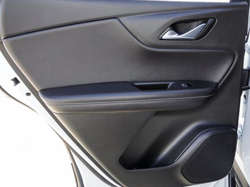 Used 2023 Chevrolet Blazer LT FWD image 26