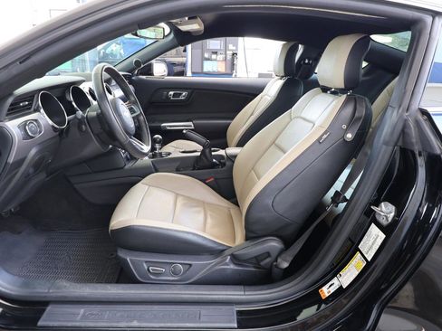 Used 2015 Ford Mustang GT RWD image 13