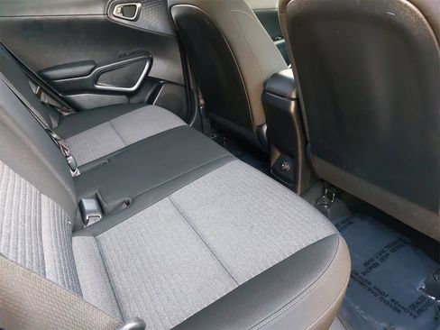 Certified 2022 Kia Soul GT-Line image 11