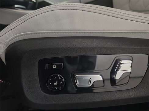 New 2026 BMW X5 M60i image 28