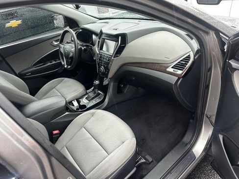 Used 2018 Hyundai Santa Fe Sport w/ 2.4L Value Package 02 AWD/4WD image 10