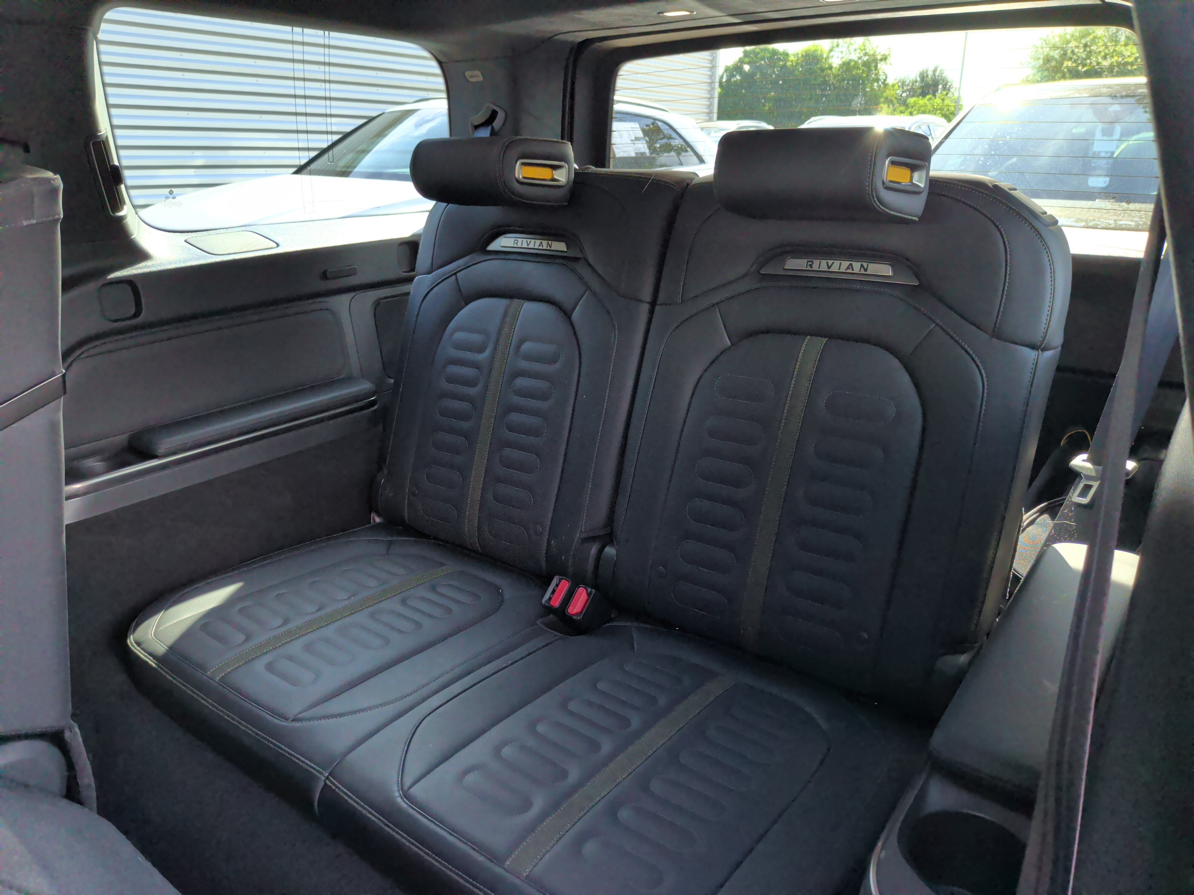 Used 2024 Rivian R1S Adventure Quad AWD/4WD image 33