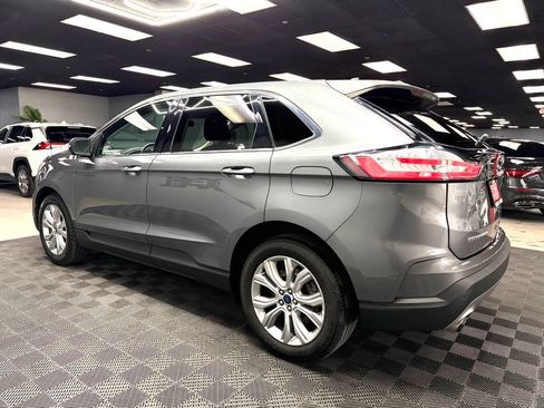 Used 2022 Ford Edge Titanium w/ Equipment Group 301A AWD/4WD image 9