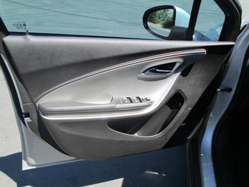 Used 2014 Chevrolet Volt Premium w/ Premium Trim Package FWD image 17