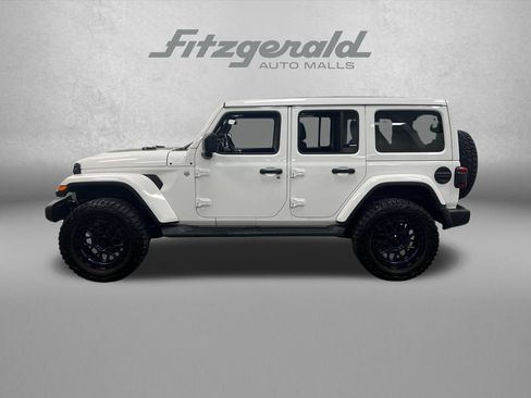 Used 2021 Jeep Wrangler Unlimited Sahara w/ LED Lighting Group AWD/4WD image 2