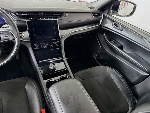 Used 2023 Jeep Grand Cherokee Altitude image 26