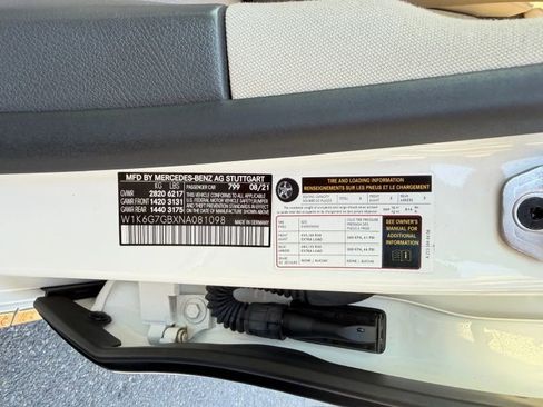 Used 2022 Mercedes-Benz S 580 4MATIC Sedan w/ AMG Line Package image 39