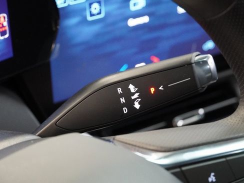 New 2026 Chevrolet Equinox EV LT image 19