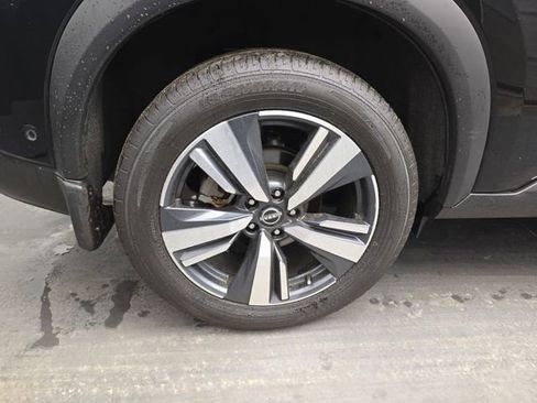 Used 2023 Nissan Rogue SL w/ SL Premium Package image 20