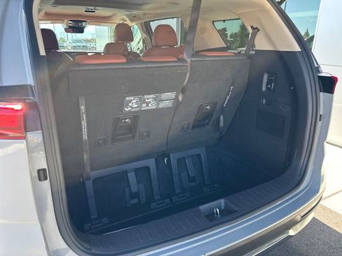 Used 2024 Kia Carnival SX Prestige FWD image 22