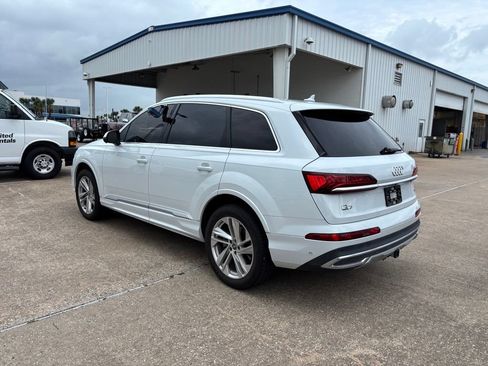 Used 2020 Audi Q7 3.0T Premium Plus w/ Premium Plus Package AWD/4WD image 7