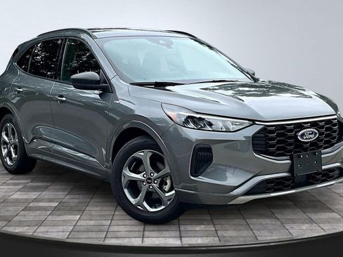 Used 2024 Ford Escape ST-Line FWD image 3