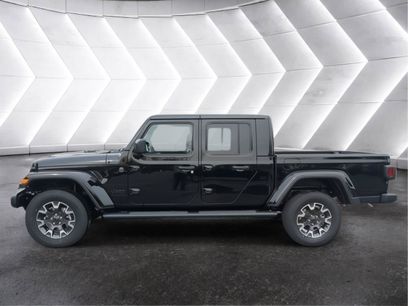 New 2026 Jeep Gladiator Sport