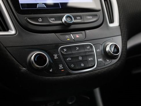 Used 2023 Chevrolet Malibu LT image 19