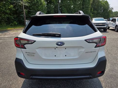 Used 2024 Subaru Outback Premium AWD/4WD image 7