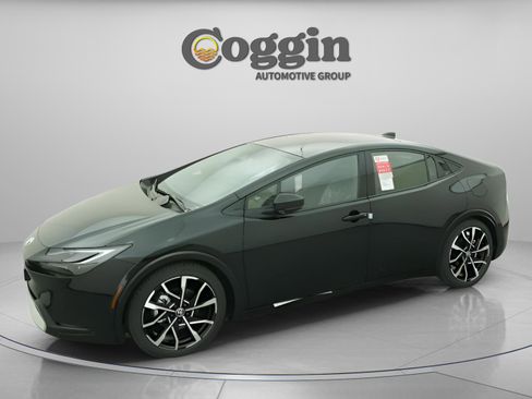 New 2026 Toyota Prius Plug-In Hybrid image 3