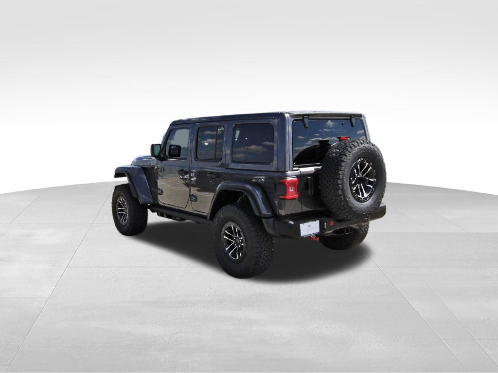 Used 2026 Jeep Wrangler Unlimited Rubicon AWD/4WD image 3