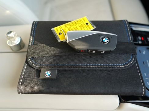 Used 2024 BMW 530i xDrive w/ Convenience Package image 68