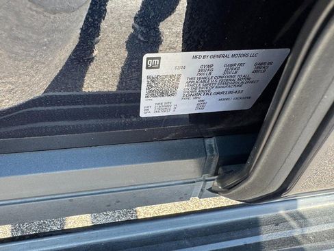 Certified 2024 Chevrolet Tahoe High Country w/ Advanced Technology Package image 26