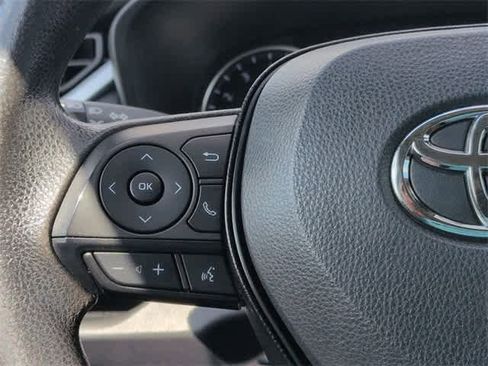 Used 2022 Toyota RAV4 LE image 24
