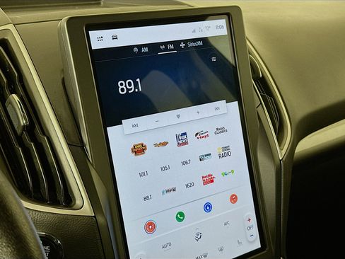 Used 2024 Ford Edge SEL image 21