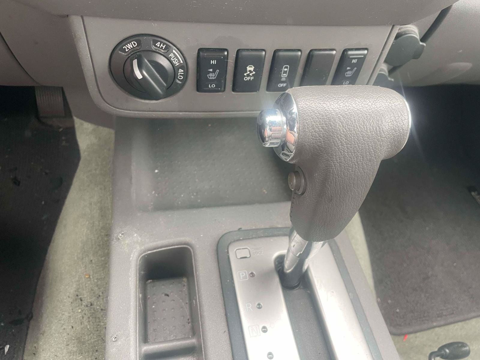 Used 2016 Nissan Frontier SV w/ SV Value Truck Package AWD/4WD image 16
