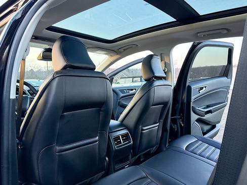 Certified 2024 Ford Edge SEL w/ Convenience Package image 6