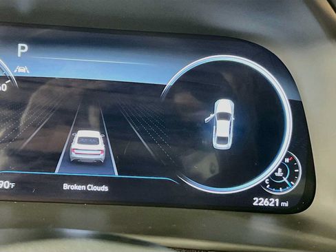 Certified 2023 Hyundai Sonata Limited w/ Preferred Accessory Package FWD image 12