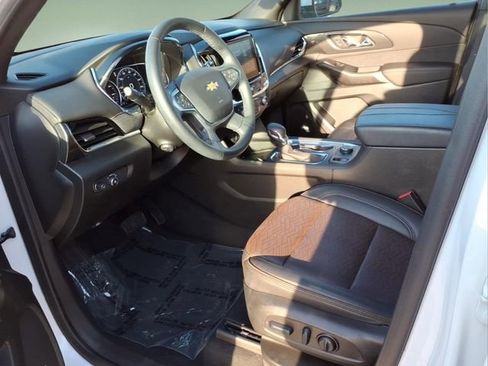 Used 2024 Chevrolet Traverse High Country w/ LPO, Floor Liner Package FWD image 12