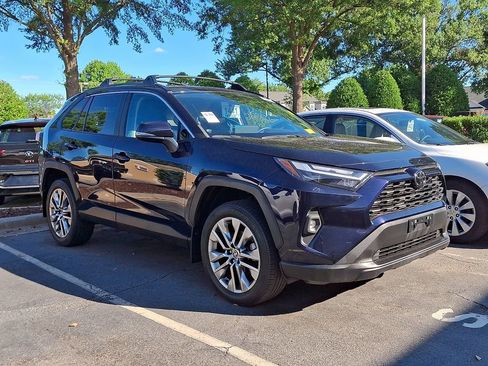 Used 2023 Toyota RAV4 XLE Premium AWD/4WD image 2