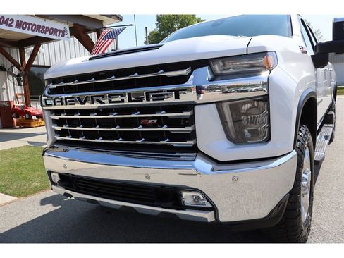Used 2020 Chevrolet Silverado 2500 LTZ w/ LTZ Premium Package image 46