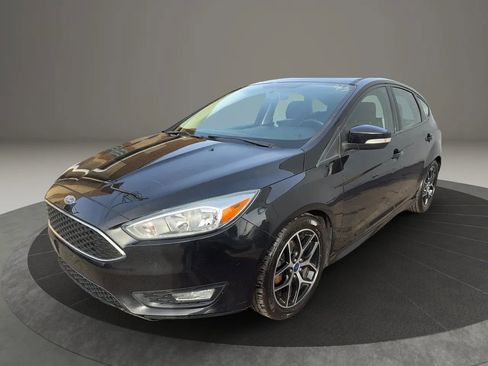 Used 2015 Ford Focus SE w/ SE Sport Package image 1